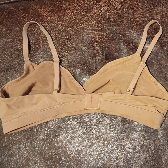 SKIMS Fits Everybody Crossover Bralette Size L NEW - Picture 8 of 8